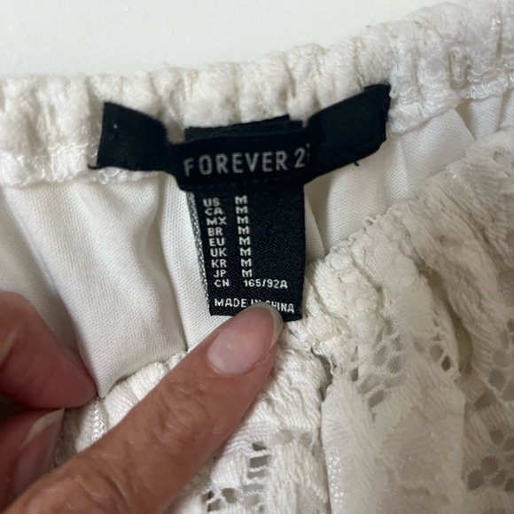 Floral Lace Crop - M - Picture 2 of 4